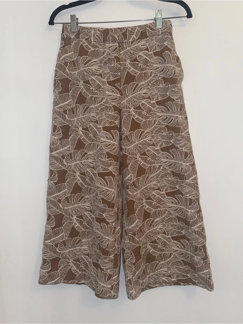 Zara embroidered leaf